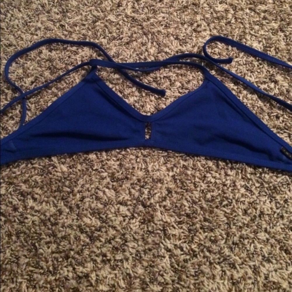 Blueberry Jolyn vent tie back top